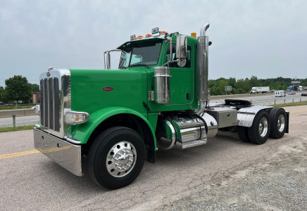 Image for Peterbilt 388 Tandem Axle Daycab, 2014