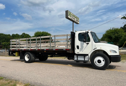 Image for Freightliner M2 24' Stakebody Flatbed w/ Liftgate, 2008