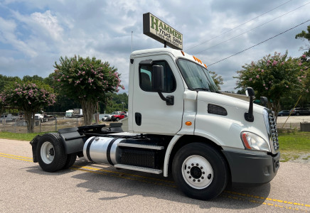 Image for Freightliner Cascadia Single Axle Daycab, 2014