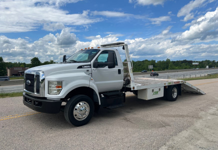 Image for Ford F-650 SD 20' EZ-Loader Hydraulic Tail Truck, 2016