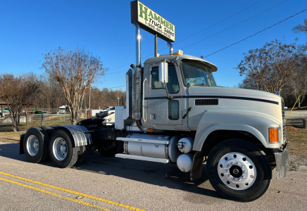 Image for Mack CHN613 Tandem Axle Daycab, 2005