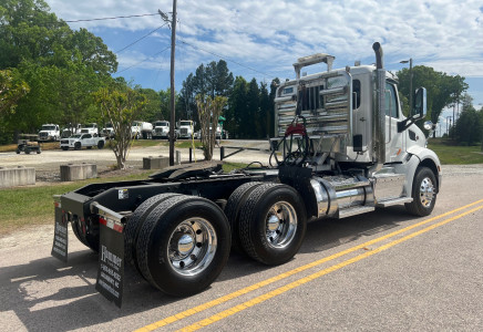 Image for Peterbilt 579 Tandem Axle Daycab, 2016
