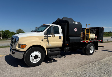 Image for Ford F-750 XLT 16' Flatbed w/ Fuel/Lube/Service System, 2008