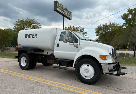 Image for Ford F650 2000 Gallon Curry Water Truck, 2015