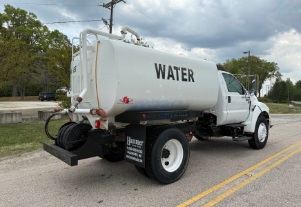 Image for Ford F650 2000 Gallon Curry Water Truck, 2015