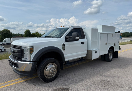 Image for Ford F-450 9' Reading Utility/Lube/Service 4x4 Truck, 2019