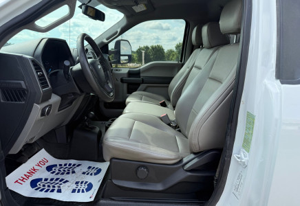 Image for Ford F-450 9' Reading Utility/Lube/Service 4x4 Truck, 2019