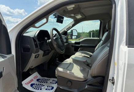 Image for Ford F-550 4x4 11' Utility/Lube/Service Truck w/ Crane, 2019