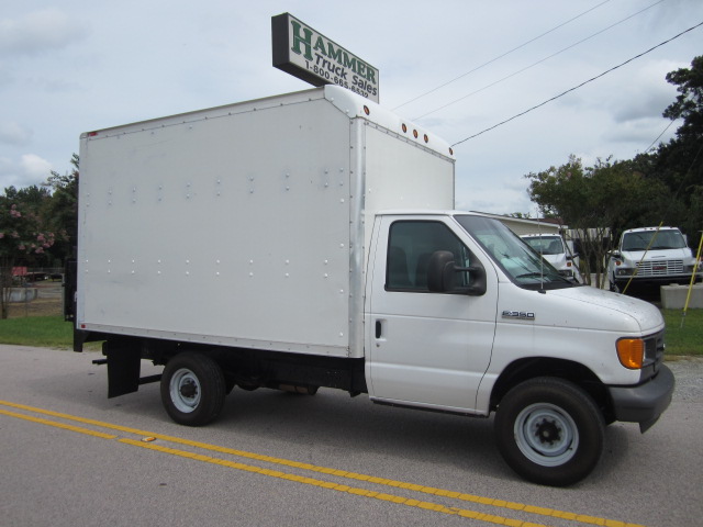 2007 Ford e350 box truck #4