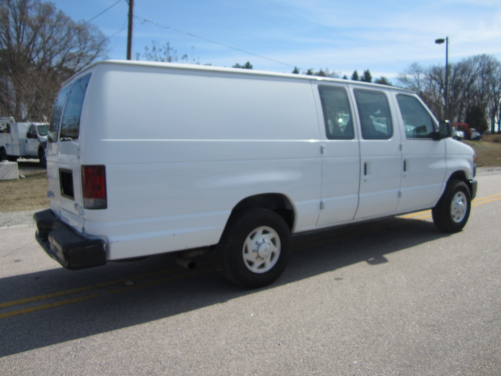 2008 Ford e250 cargo vans #5