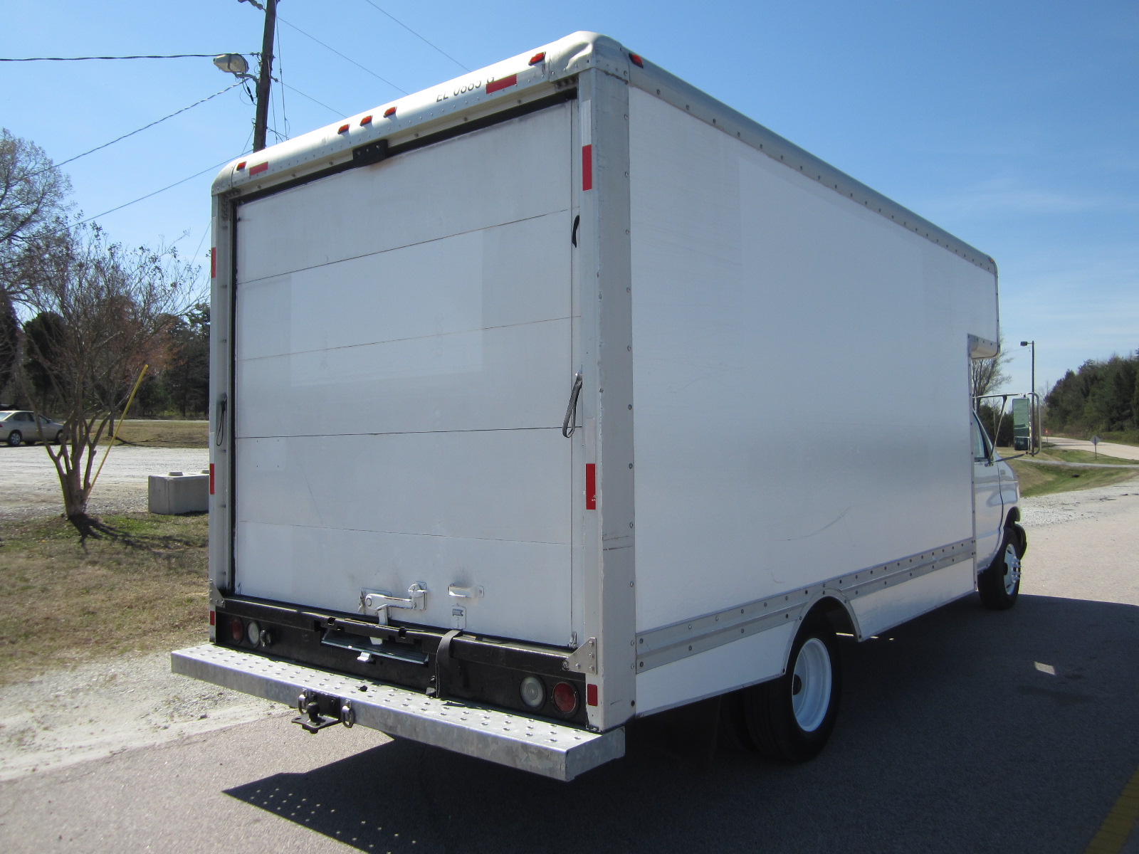 1997 Ford e350 cube van #6