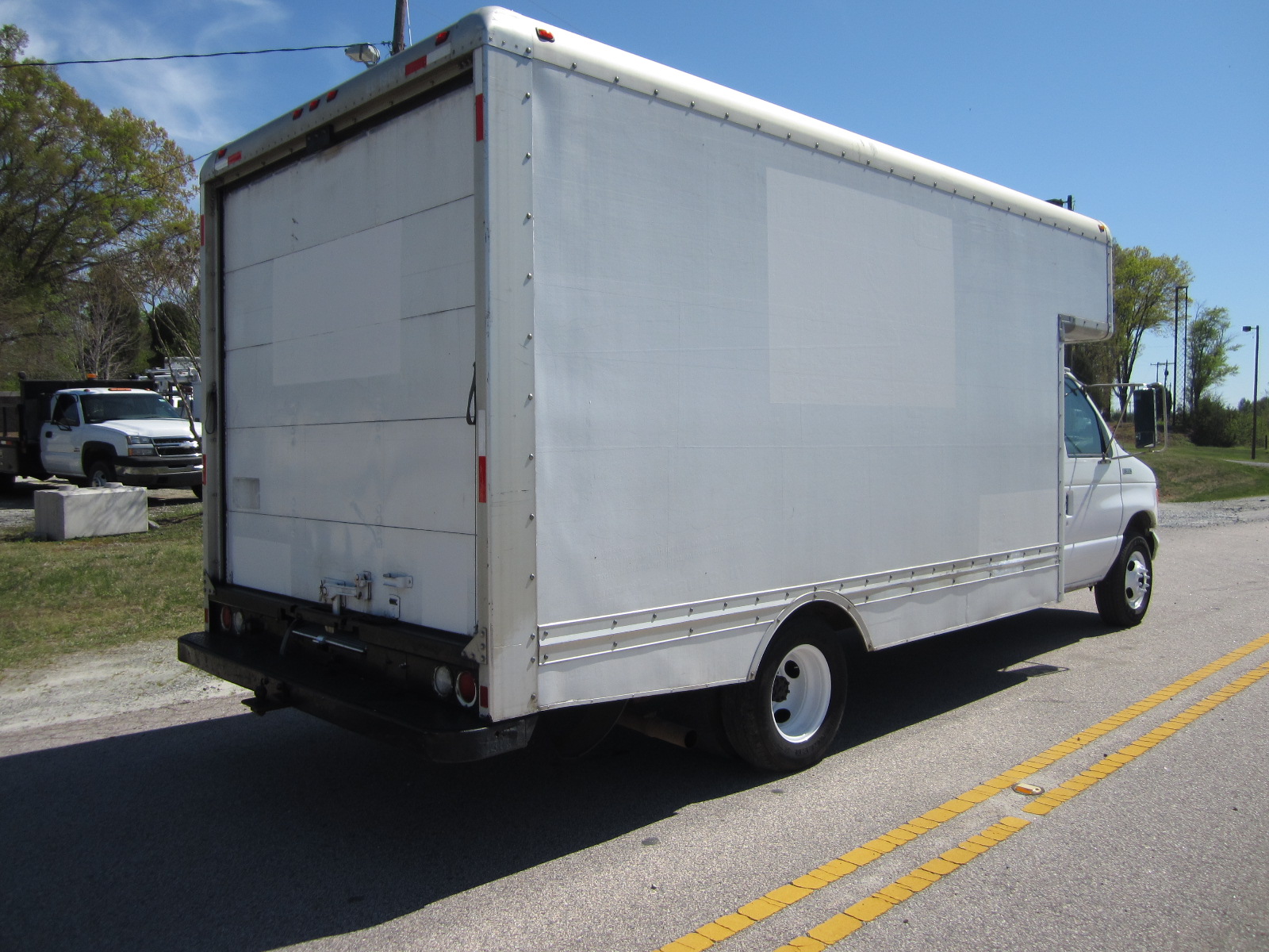 1998 Ford e350 box truck #9